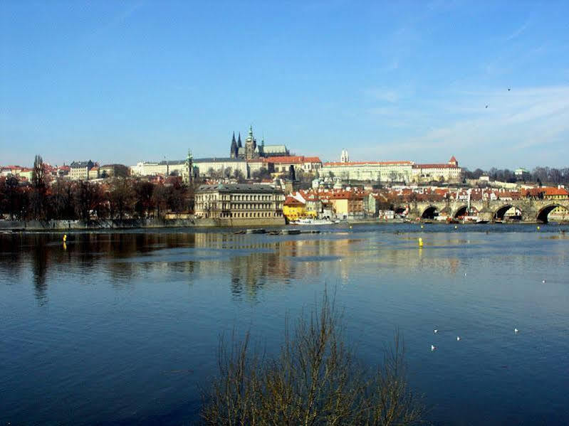 Family Lorenz & Coffee House Hotel Praga Exterior foto